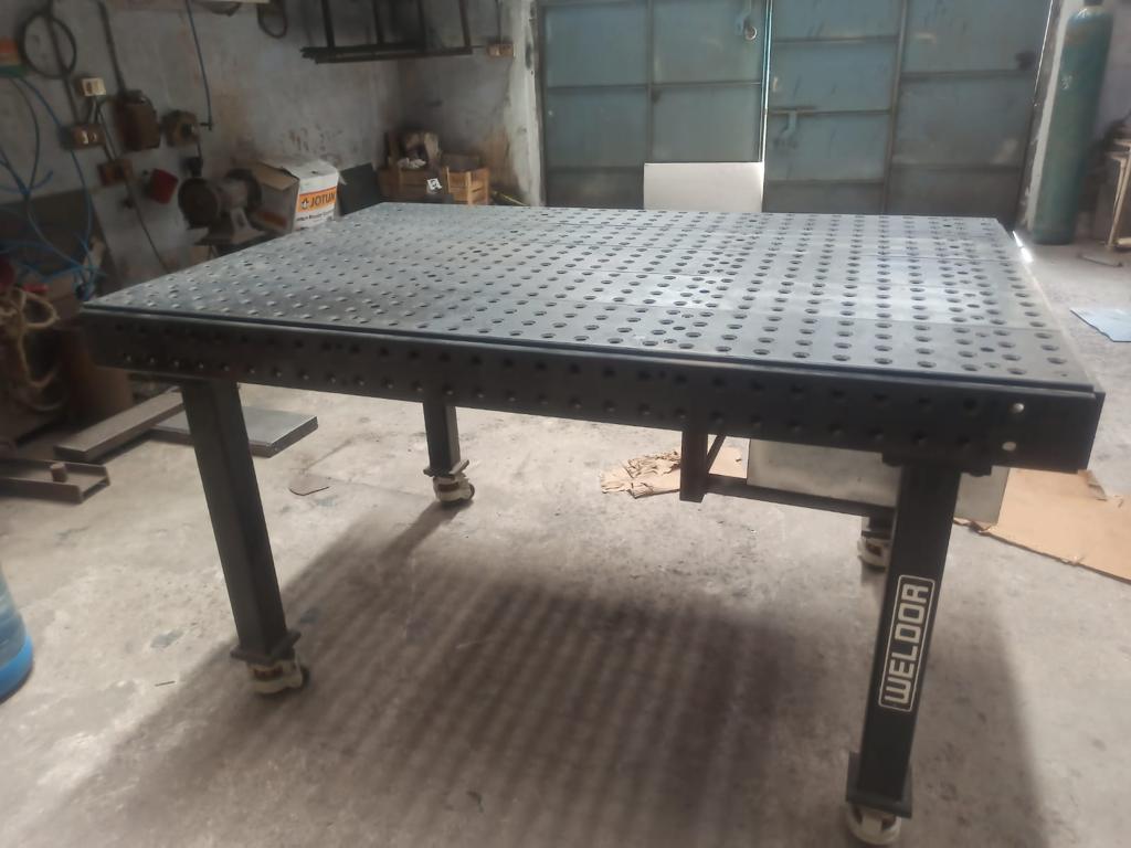 Used Unknown Other  Welding Table